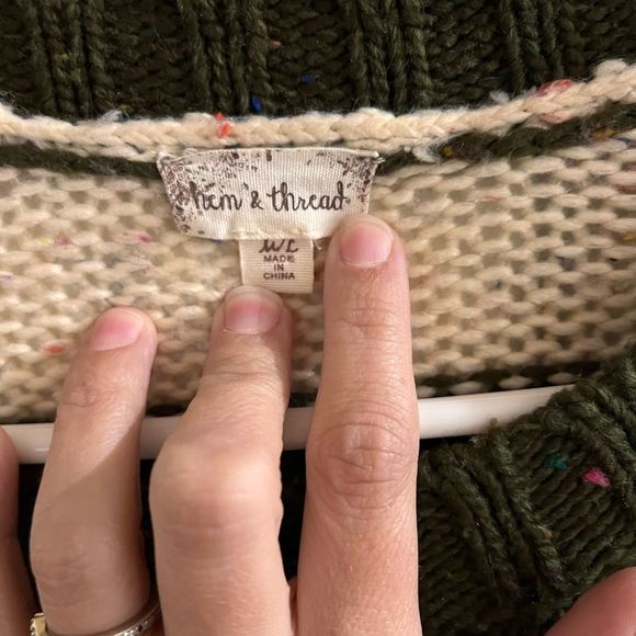 Kem & thread thick sweater - Picture 3 of 3